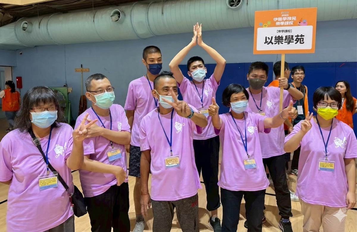 伊甸北斗以樂日照據點服務對象活動合影
