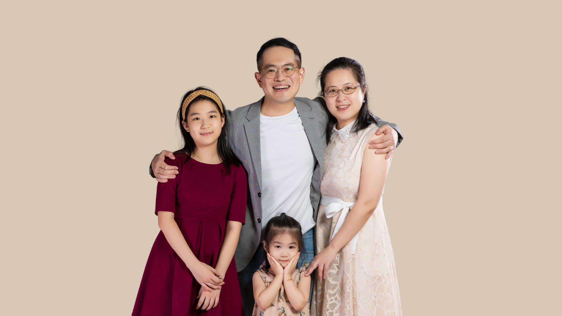 廖文華牧師與師母官方合照